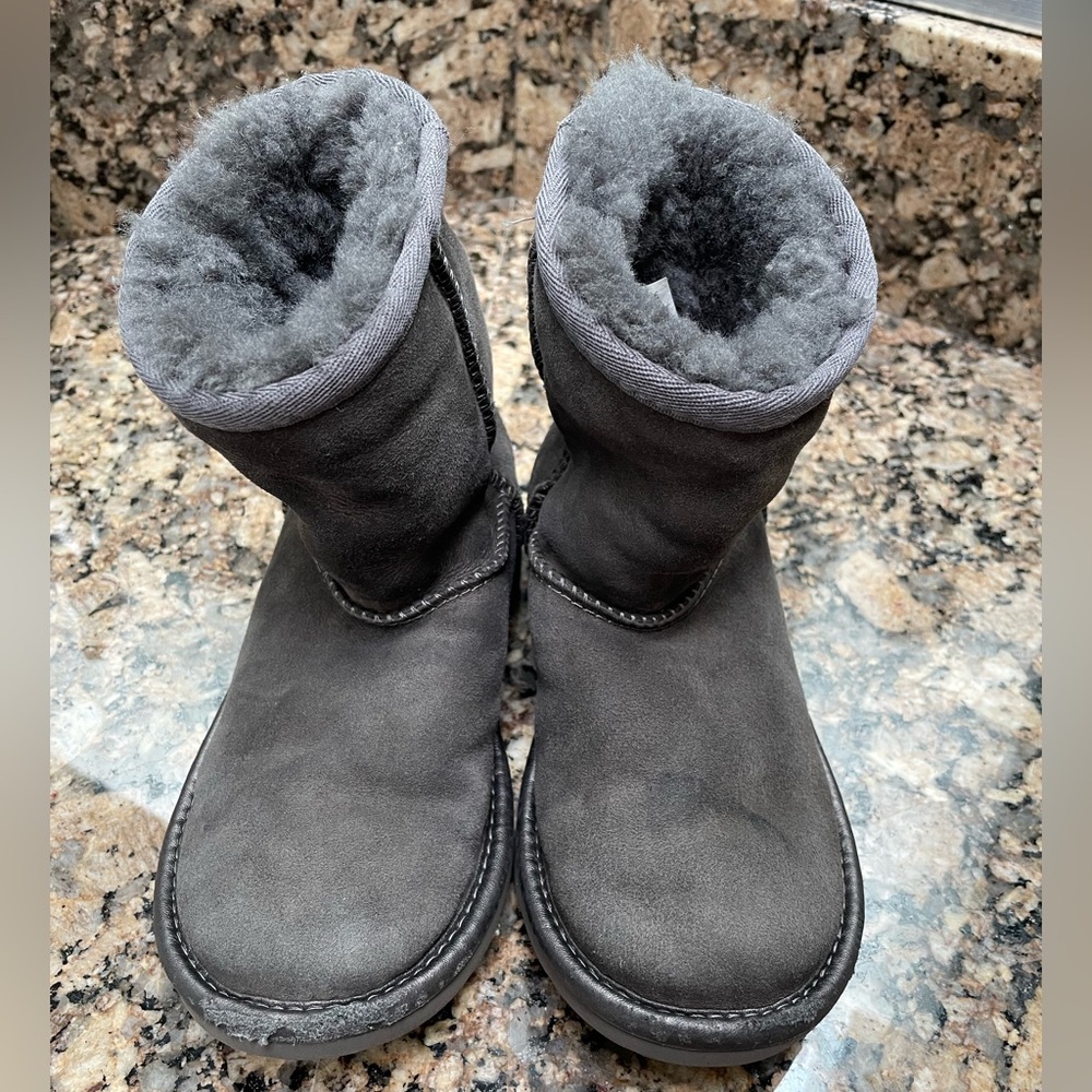 Ugg kids girls size 13 boots